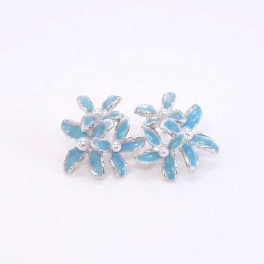 Earrings|Aqua Blossom Floral Stud Earrings | Blue Flower Earrings | Daisy Studs