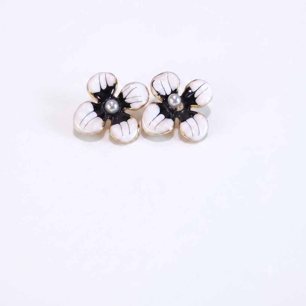 Earrings｜Monochrome Blossom Pearl Stud Earrings | Black & White Flower Earrings | Floral Studs