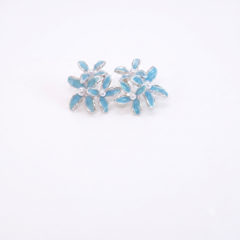 Earrings｜Aqua Blossom Floral Stud Earrings | Blue Flower Earrings | Daisy Studs