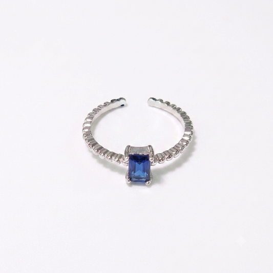Ring｜Emerald-Cut Solitaire Adjustable Ring | Minimalist Statement
