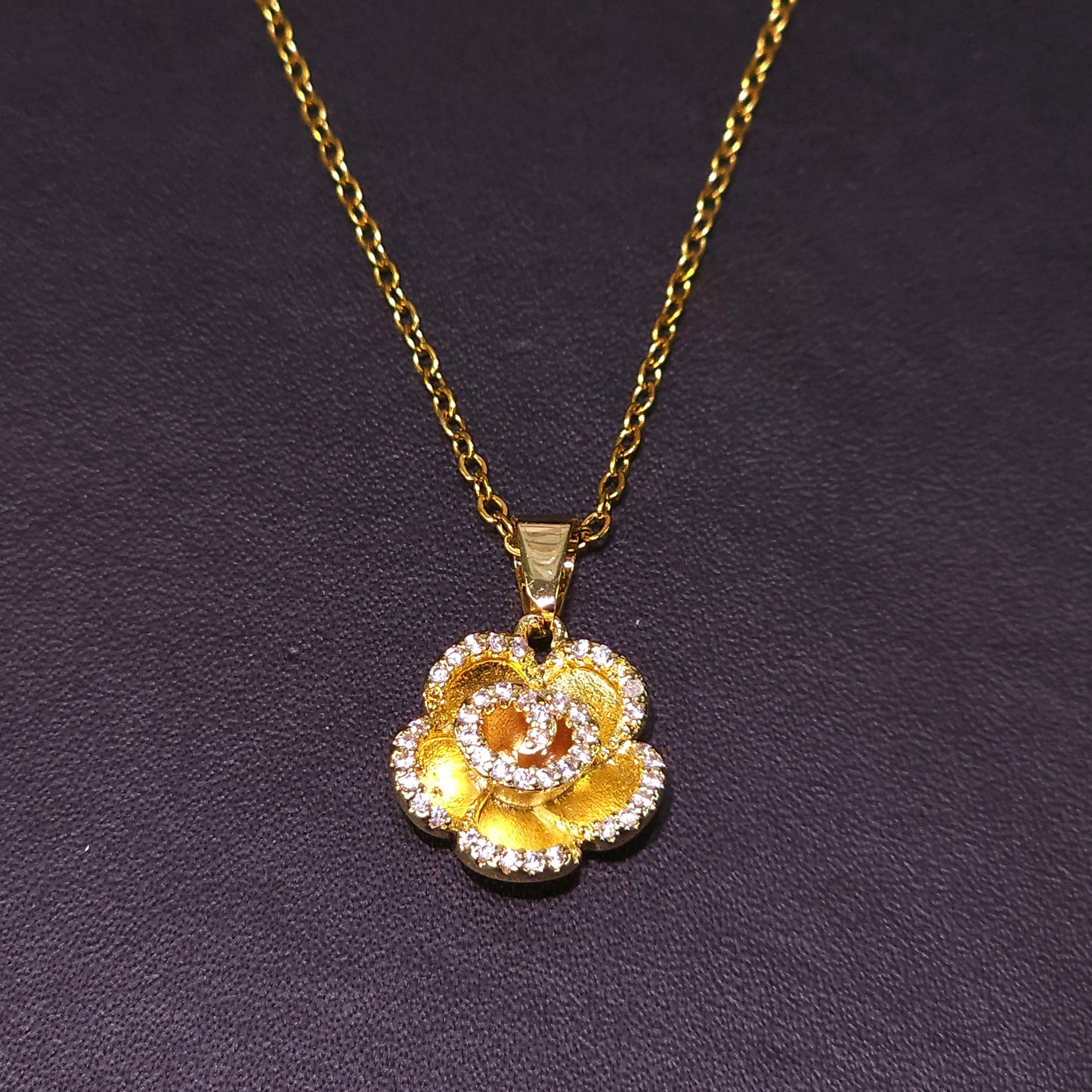 Necklace｜Golden Bloom Rose Pendant Necklace | Sparkling CZ Floral Charm