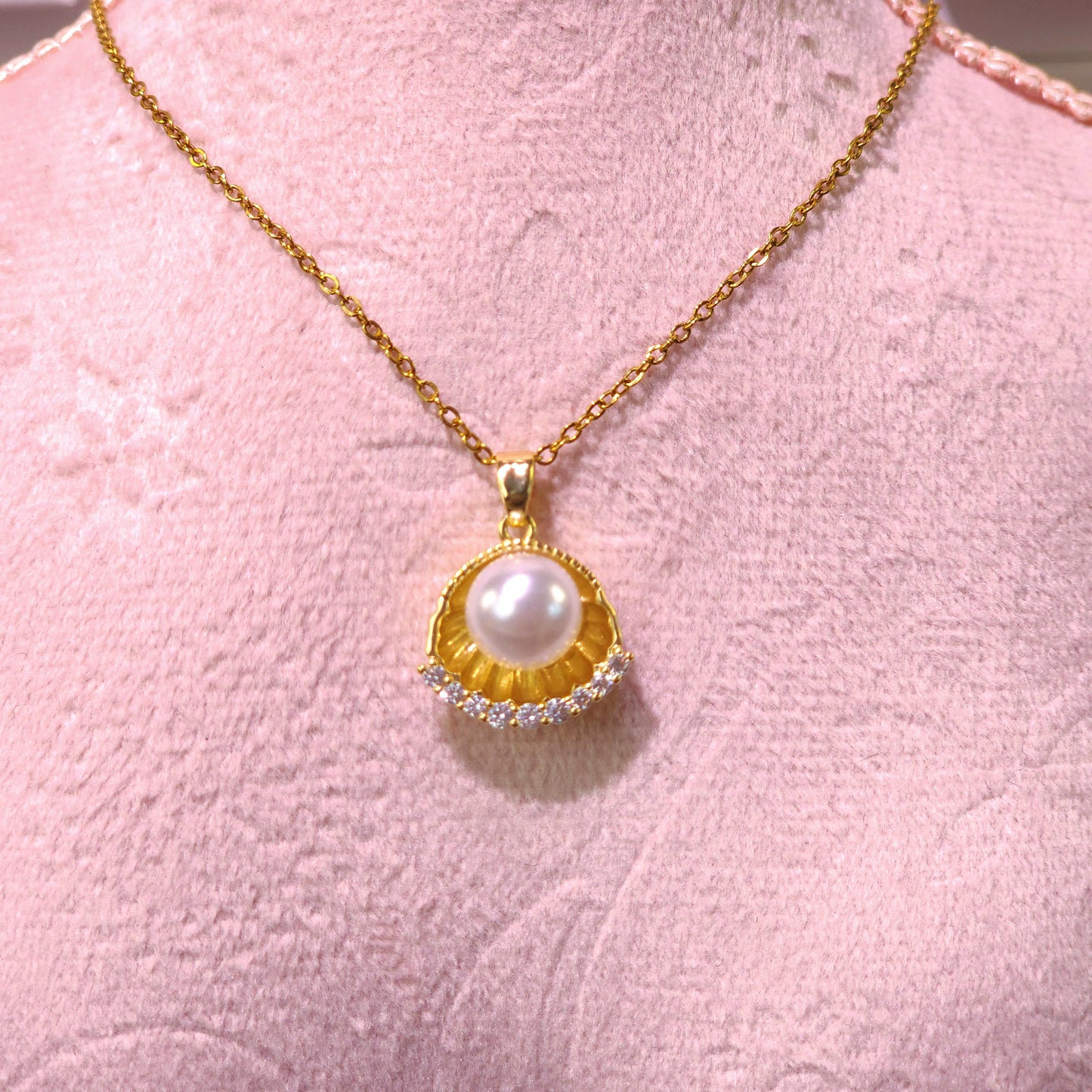 Necklace｜Golden Oyster Pearl Pendant Necklace | CZ Seashell Statement Charm