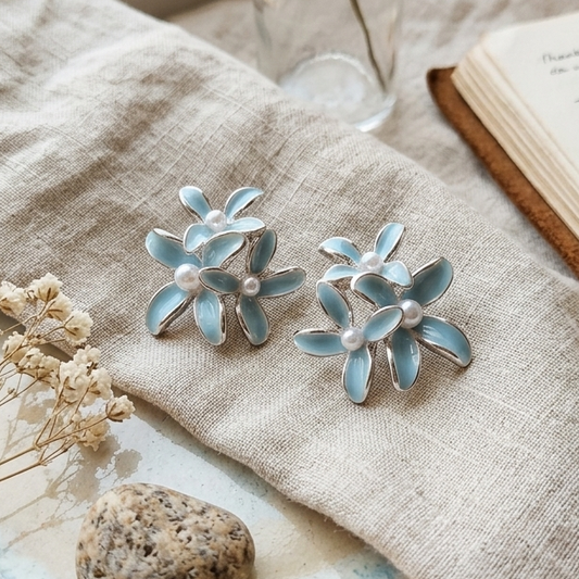 Earrings｜Aqua Blossom Floral Stud Earrings | Blue Flower Earrings | Daisy Studs