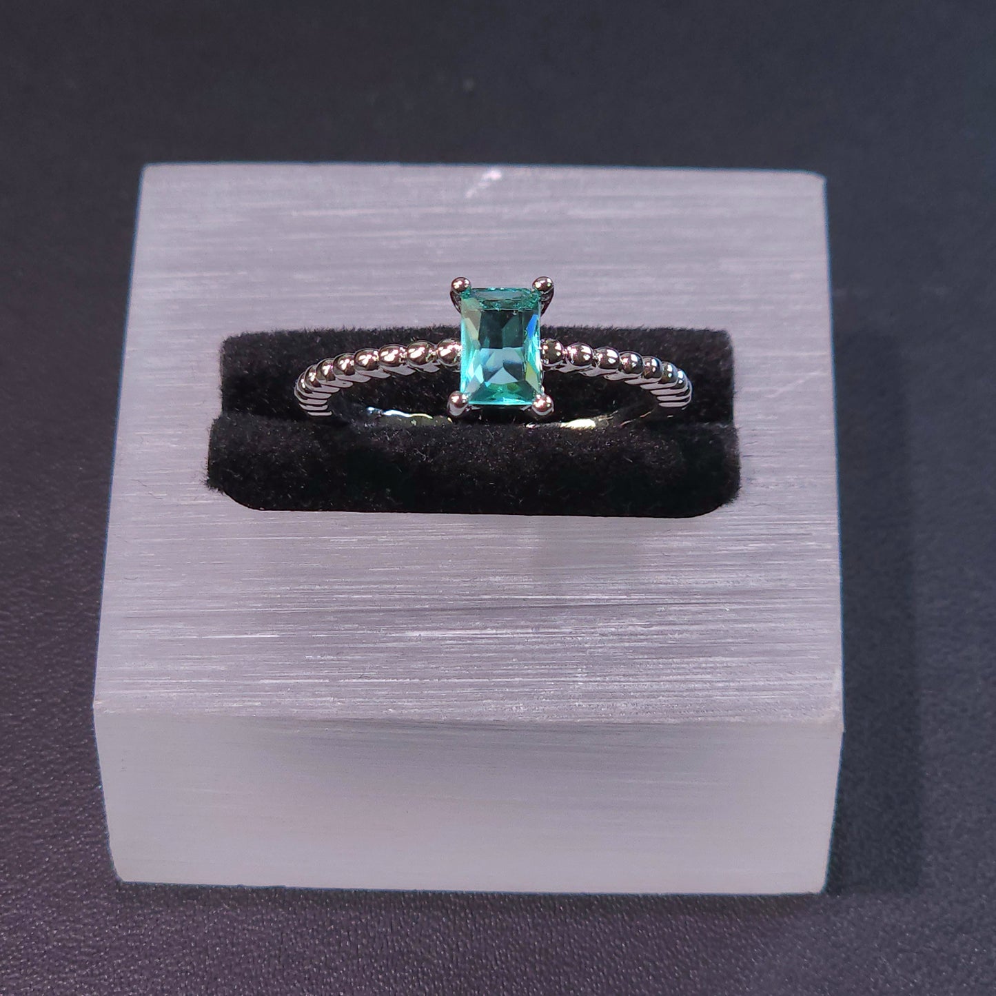 Ring｜Emerald-Cut Solitaire Adjustable Ring | Minimalist Statement